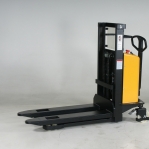 Poolelektriline virnastaja PL 800 1000kg/800